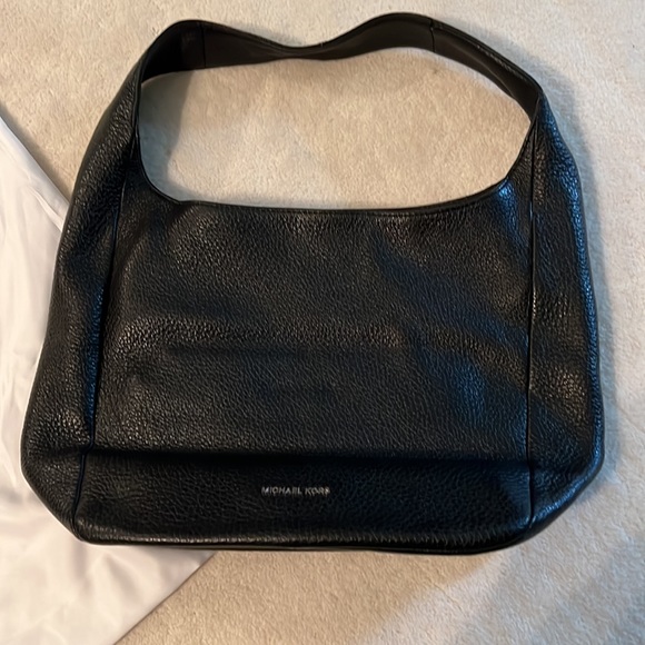 Michael Korda Raven Black Bag - Picture 3 of 10